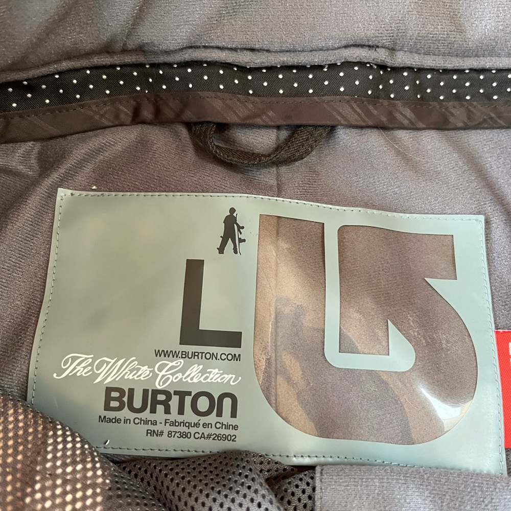 Burton Shaun White men’s snowboard pants. White Collection.